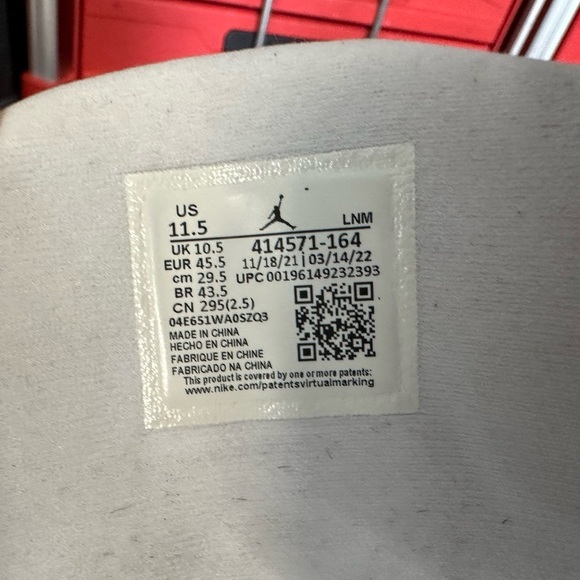 Jordan 13 size 11.5 - Picture 3 of 6